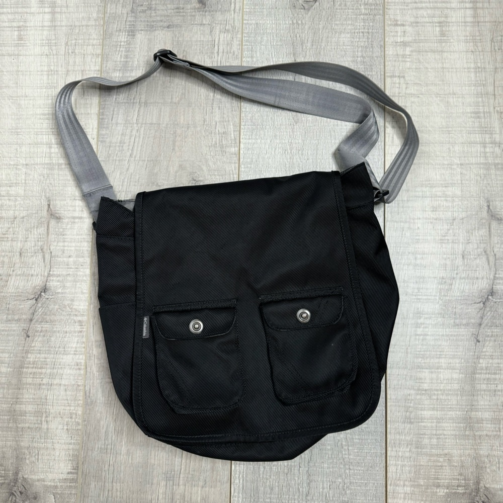 Columbia Black Shoulder Messenger Bag